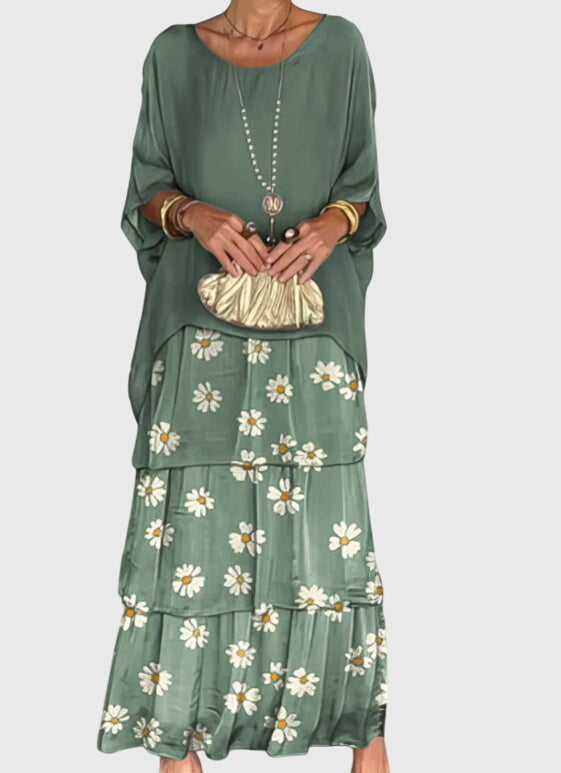 Naomi | Long and Flowing Elegant Dress