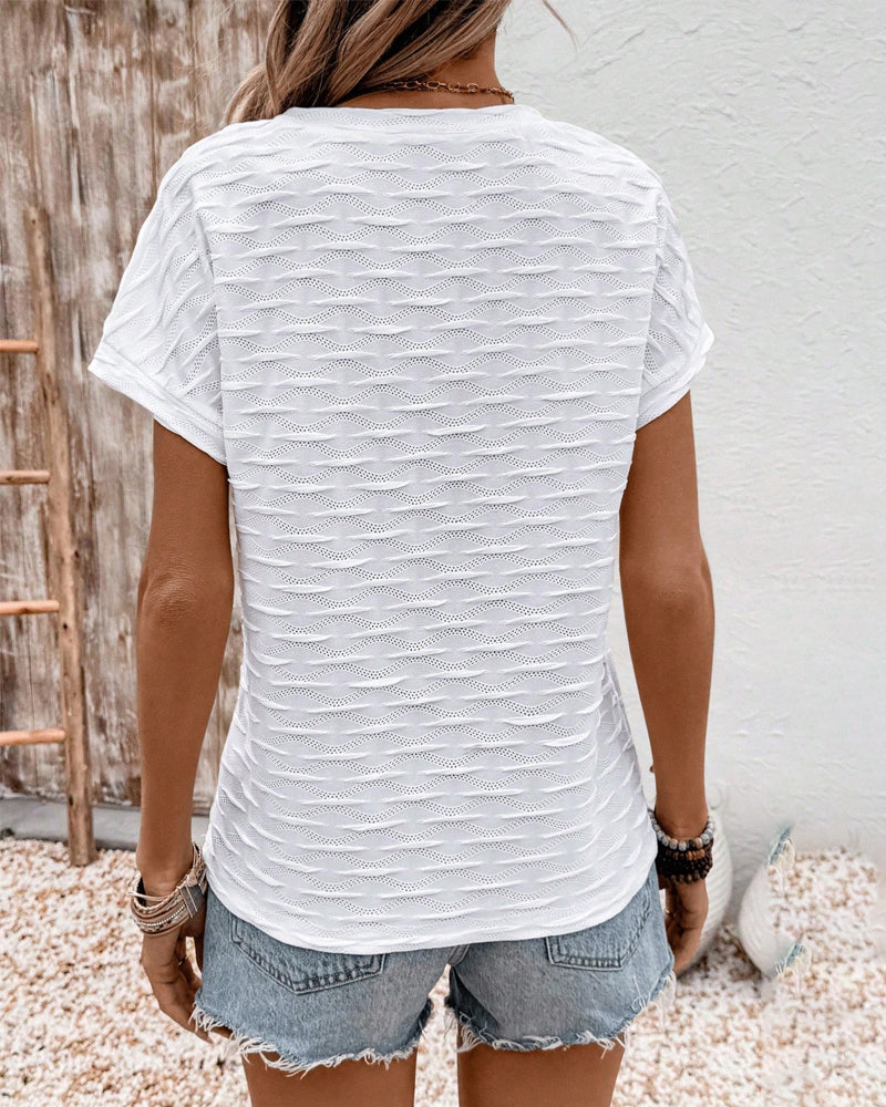 Astrid™ | Elegant V-Neck T-Shirt in Solid Design